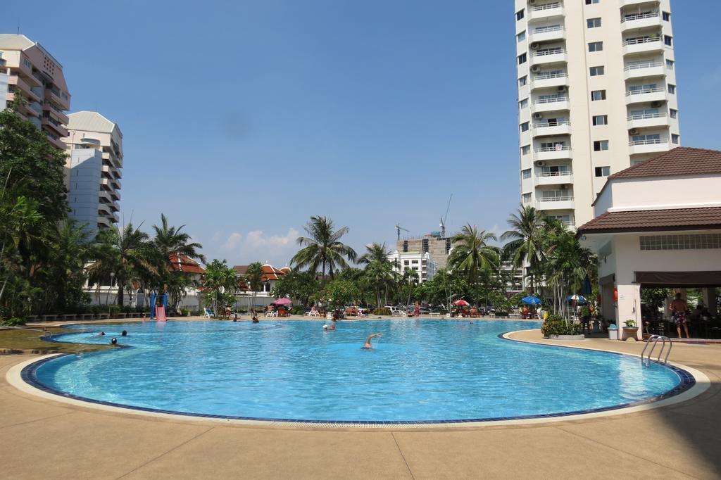 View Talay 1B Studio Pattaya Esterno foto